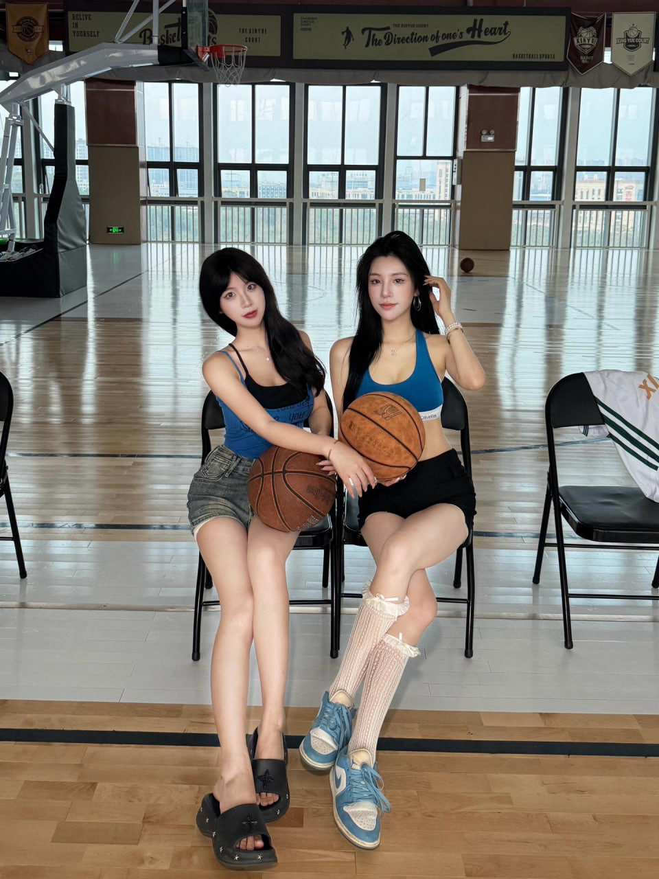 陈都灵三子年龄引热议 热门赛事聚焦